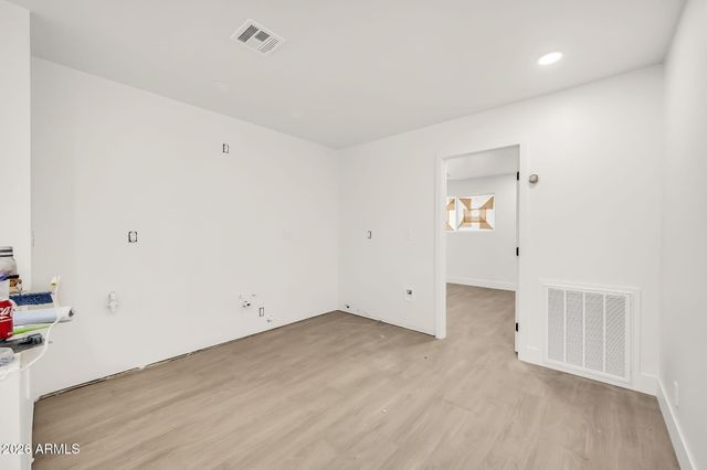 2301 E HARVARD Street 4, Phoenix, AZ 85006