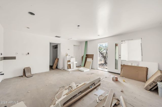 2301 E HARVARD Street 4, Phoenix, AZ 85006