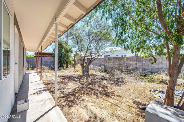 2301 E HARVARD Street 4, Phoenix, AZ 85006