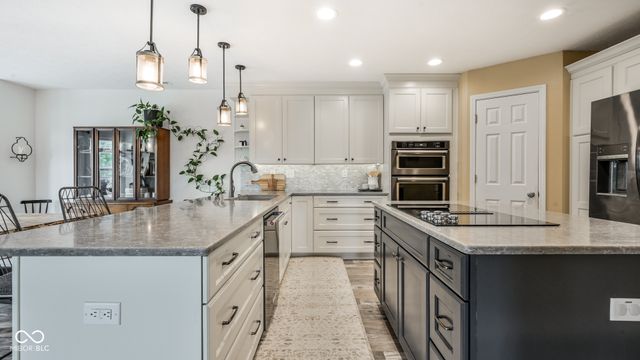 863 Moate Circle, Greenwood, IN 46143