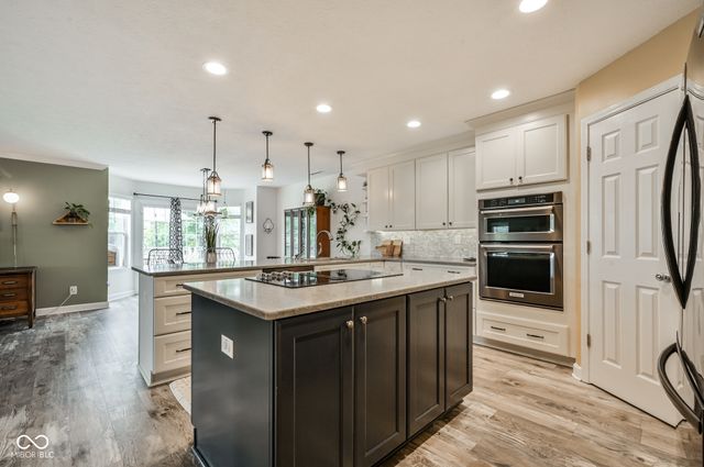 863 Moate Circle, Greenwood, IN 46143