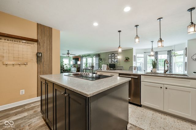 863 Moate Circle, Greenwood, IN 46143