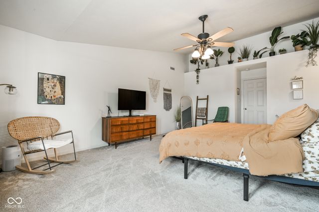 863 Moate Circle, Greenwood, IN 46143