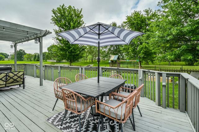 863 Moate Circle, Greenwood, IN 46143