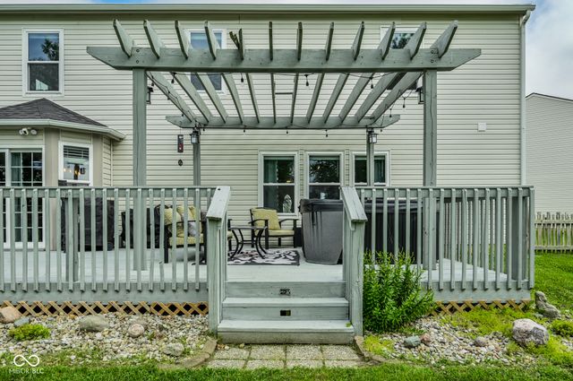 863 Moate Circle, Greenwood, IN 46143