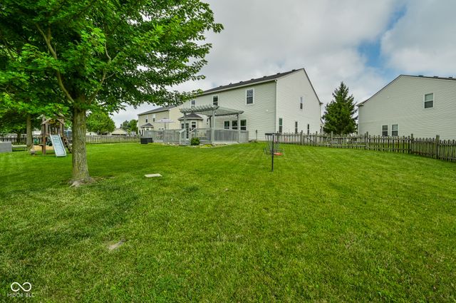 863 Moate Circle, Greenwood, IN 46143