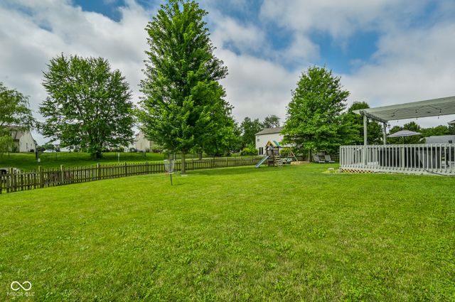 863 Moate Circle, Greenwood, IN 46143