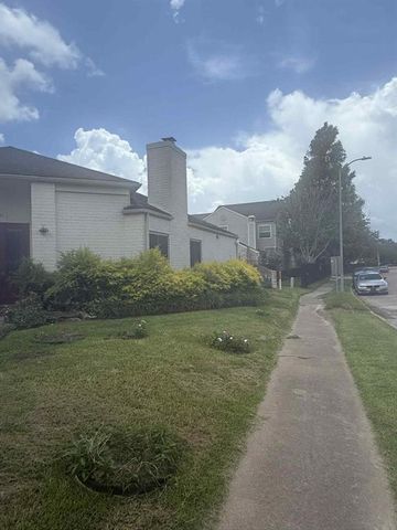 2302 Ashford Hollow Lane, Houston, TX 77077
