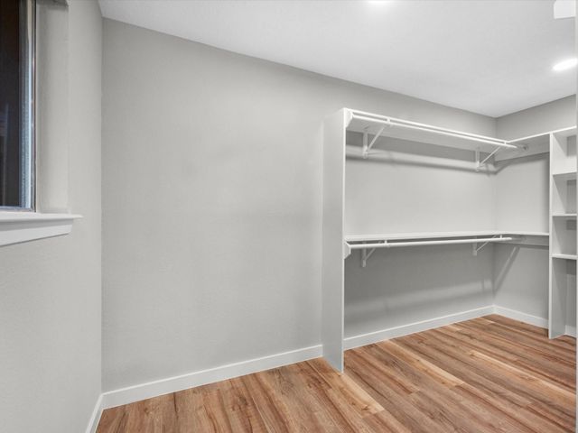 2126 Eagle Point Road, Crosby, TX 77532