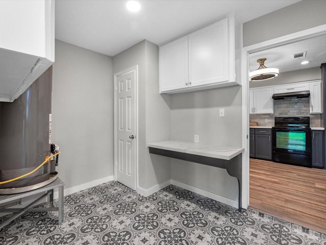 2126 Eagle Point Road, Crosby, TX 77532