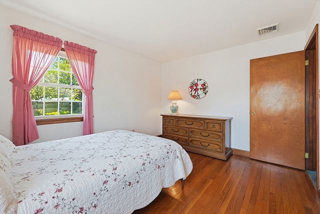 79 Highview Ave, Somerset, MA 02726