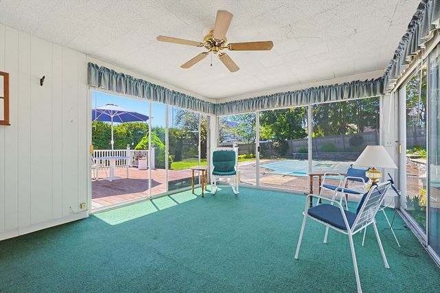 79 Highview Ave, Somerset, MA 02726