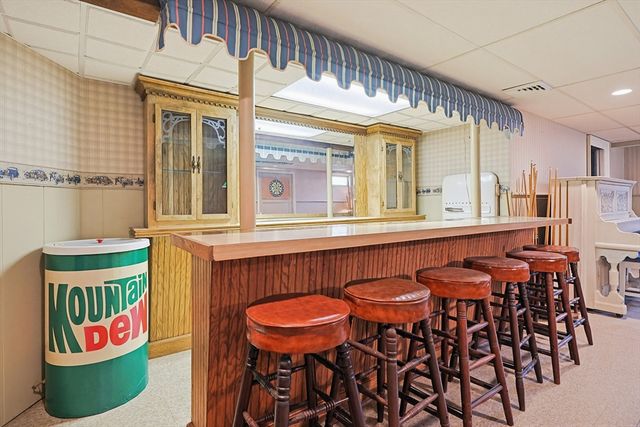 79 Highview Ave, Somerset, MA 02726
