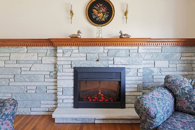 79 Highview Ave, Somerset, MA 02726