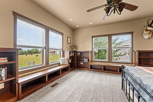 3942 Vista Ridge Ln, New Plymouth, ID 83655