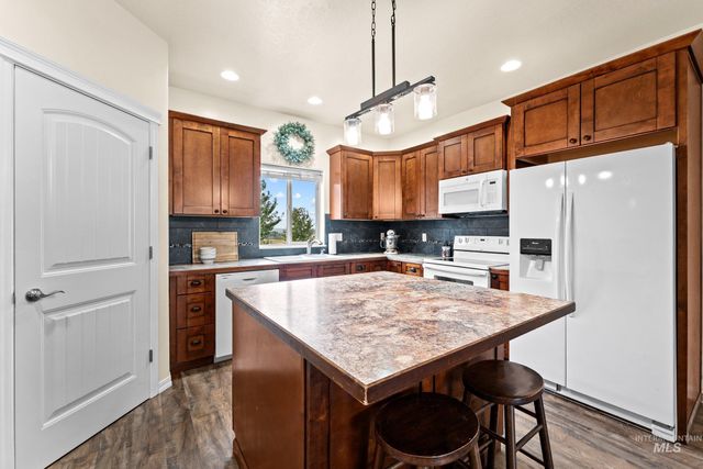 3942 Vista Ridge Ln, New Plymouth, ID 83655