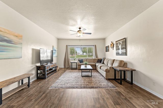 3942 Vista Ridge Ln, New Plymouth, ID 83655