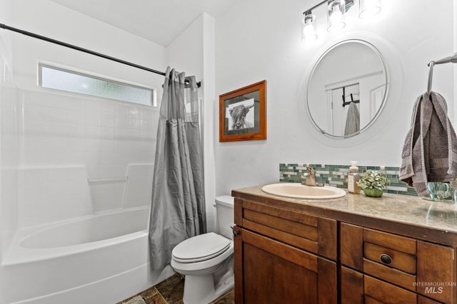 3942 Vista Ridge Ln, New Plymouth, ID 83655