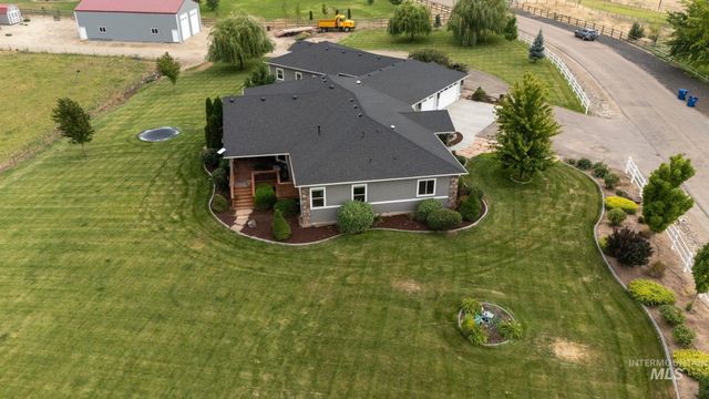 3942 Vista Ridge Ln, New Plymouth, ID 83655