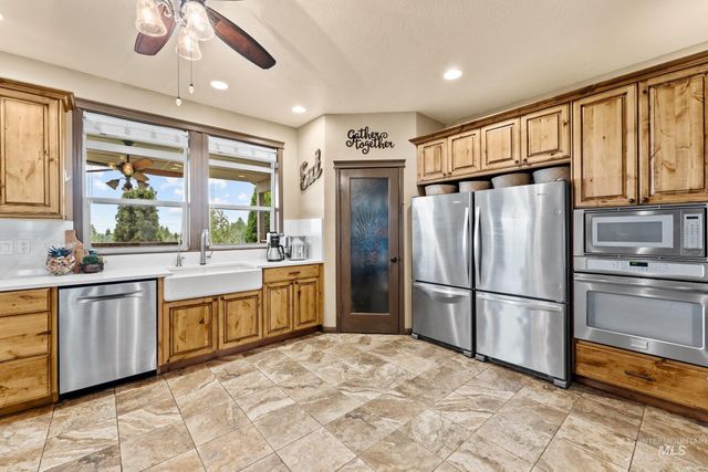 3942 Vista Ridge Ln, New Plymouth, ID 83655