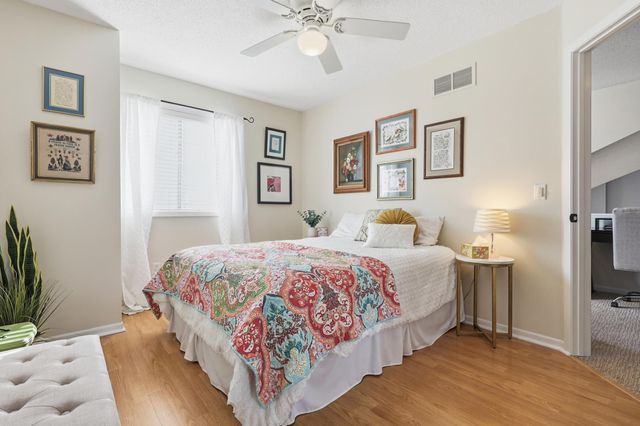 8487 Corcoran Path 61, Inver Grove Heights, MN 55076