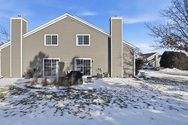 8487 Corcoran Path 61, Inver Grove Heights, MN 55076