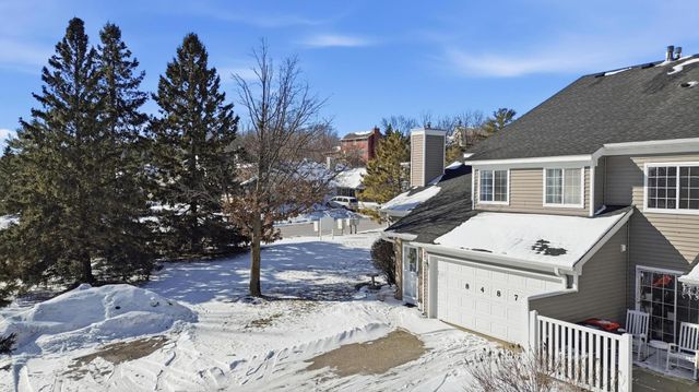 8487 Corcoran Path 61, Inver Grove Heights, MN 55076