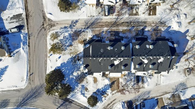 8487 Corcoran Path 61, Inver Grove Heights, MN 55076