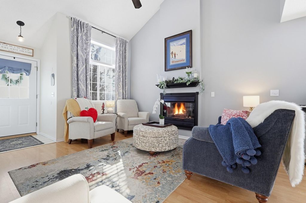 8487 Corcoran Path 61, Inver Grove Heights, MN 55076