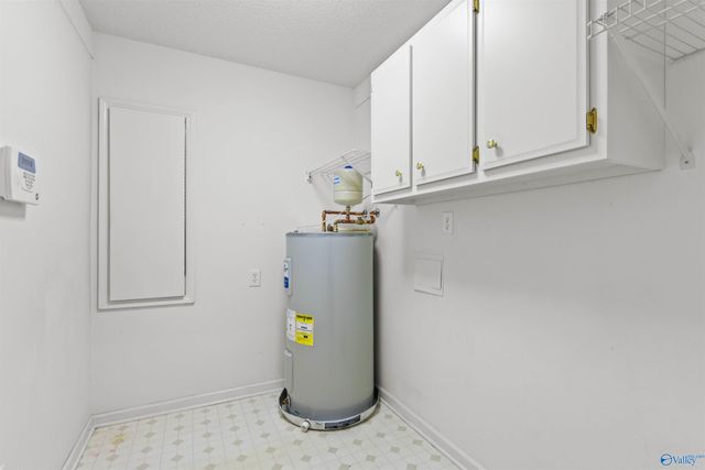 377 Cherry Street NW, Hartselle, AL 35640