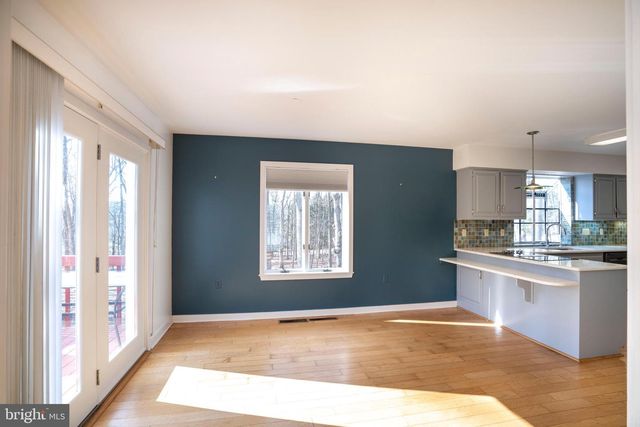 50 TOMS LN, Port Matilda, PA 16870