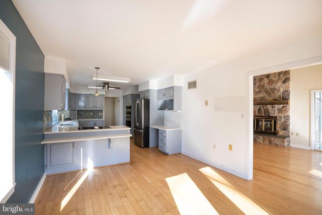 50 TOMS LN, Port Matilda, PA 16870