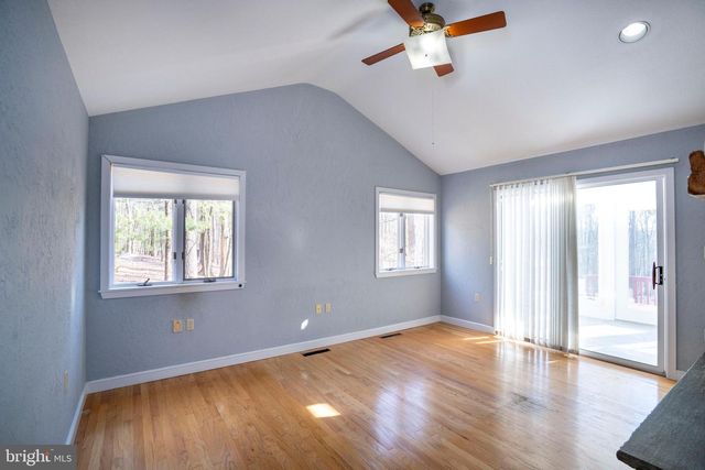 50 TOMS LN, Port Matilda, PA 16870