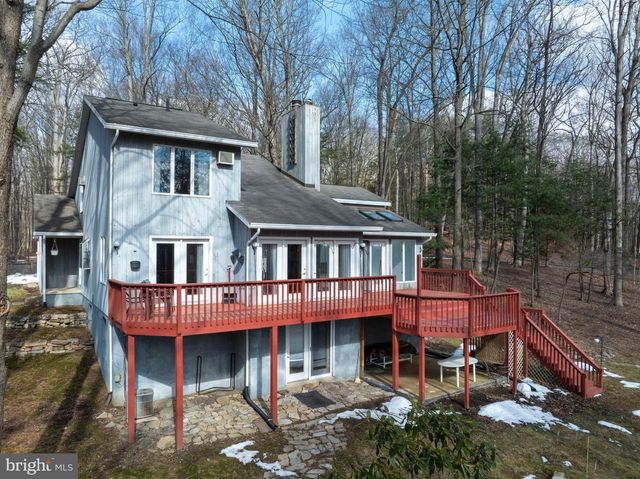 50 TOMS LN, Port Matilda, PA 16870