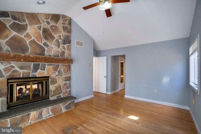 50 TOMS LN, Port Matilda, PA 16870