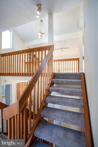 50 TOMS LN, Port Matilda, PA 16870