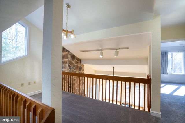 50 TOMS LN, Port Matilda, PA 16870