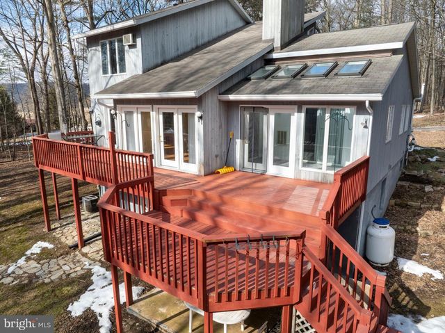 50 TOMS LN, Port Matilda, PA 16870