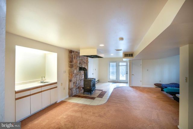 50 TOMS LN, Port Matilda, PA 16870