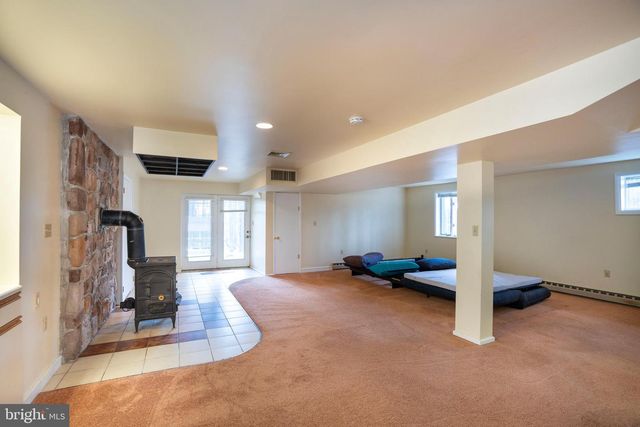 50 TOMS LN, Port Matilda, PA 16870