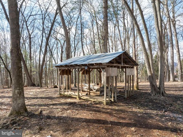 50 TOMS LN, Port Matilda, PA 16870