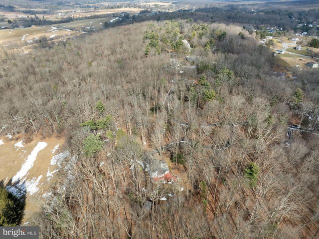 50 TOMS LN, Port Matilda, PA 16870