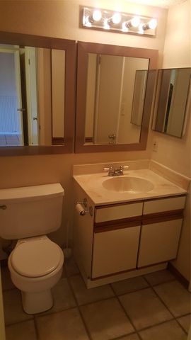 2500 Burleson RD 221, Austin, TX 78741