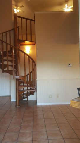 2500 Burleson RD 221, Austin, TX 78741