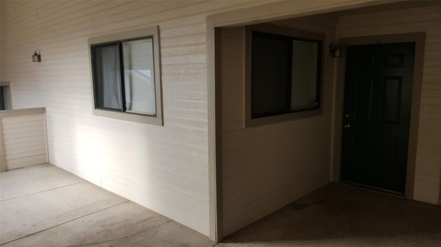 2500 Burleson RD 221, Austin, TX 78741