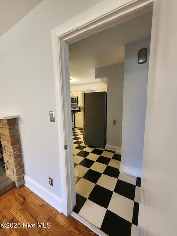 1884 W Lake Shore Drive, Wilmington, NC 28401