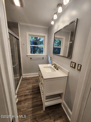 1884 W Lake Shore Drive, Wilmington, NC 28401