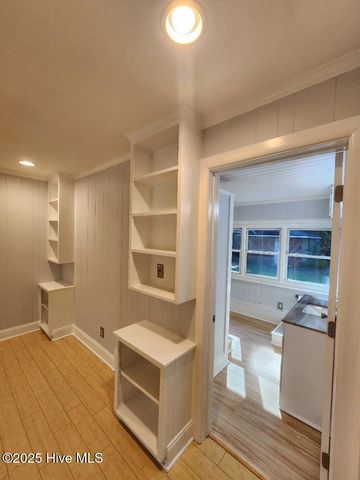 1884 W Lake Shore Drive, Wilmington, NC 28401