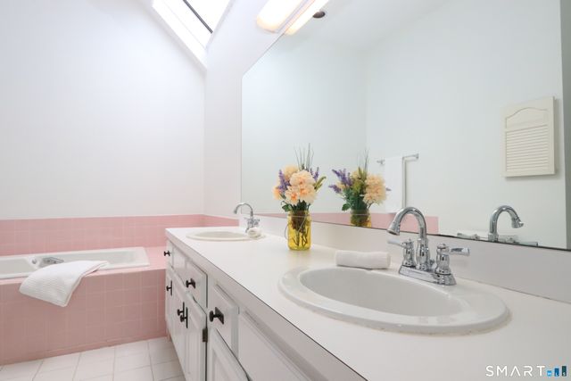 50 Wilton Crest 50, Wilton, CT 06897