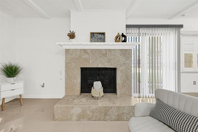 922 Centerwood Drive, Houston, TX 77013